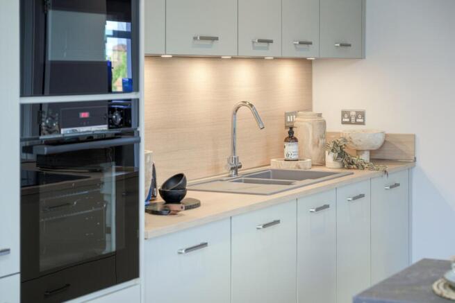vb5615299 20251212 cala homes aurs meadows cleland kitchen family 007 1600x1067