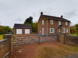 Threeways, Wainfleet Road, Bratoft Corner, Skegness PE24 5AL