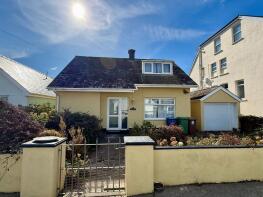 Ger Y Mãr, Alyn Road, Fairbourne LL38 2LZ