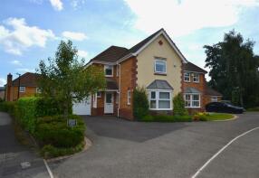 8, Cooks Gardens, Bristol BS48 1HD
