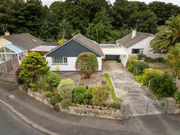21, Alexandra Gardens, Penzance TR18 4SY