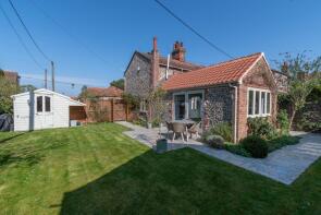 10, Holt Road, Holt NR25 7BX