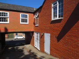 Flat 4, Stonehouse, North Street, Langport TA10 9RL