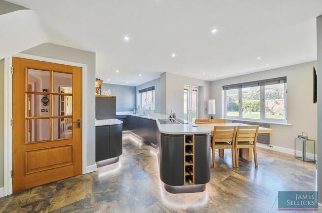 Dining Kitchen