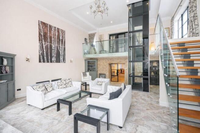 Reception Room alt