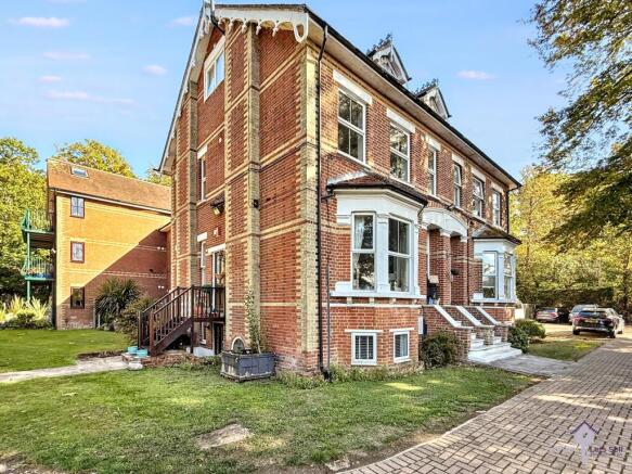 Maisonette for Sale