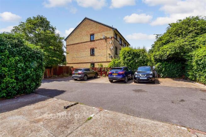Driveway/Parking