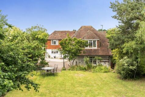 Upper Vicarage Road, Kennington TN24 9AH