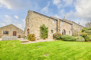 3 The Old Stables, The Old Farm Yard, Colne Bridge, Huddersfield HD5 0PQ