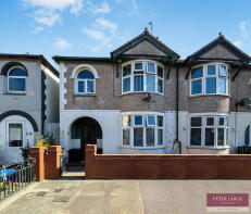 3, Aquarium Crescent, Rhyl LL18 1PL