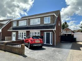 17, Fir Tree Road, Bradley, Wrexham LL11 4DW