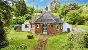 The Round House, Watery Lane, Little Cawthorpe LN11 8LZ