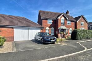43, Longs View, Wotton-under-edge GL12 8HZ