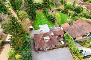 Brackens, Beacon Hill Road, Ewshot, Farnham GU10 5BZ