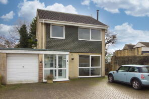 7, Grocyn Close, Chippenham SN14 8DZ