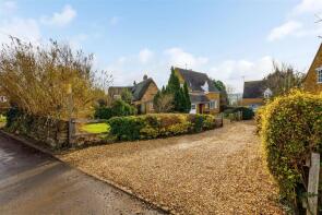 Touchstone, Shipston Road, Upper Tysoe, Tysoe CV35 0TR