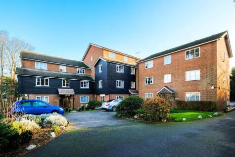 Cedar Court, Wanstead