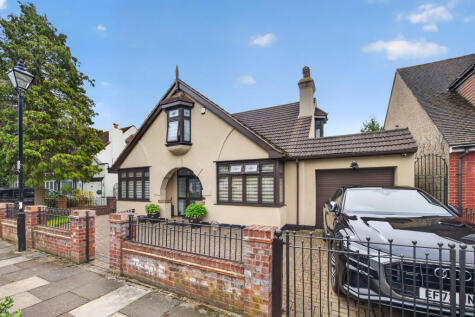 Morrab Gardens, Seven Kings, Ilford