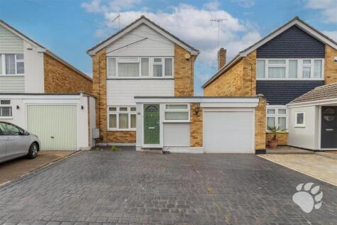 Highcliffe Close, Wickford, SS11