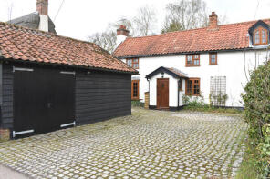 Lothlorien, Stone Street, Ipswich IP6 9SZ