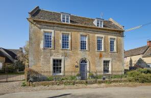Lockey House, Street Through Langford, Lechlade GL7 3LF