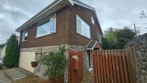 Arfryn, Llandegla, Wrexham LL11 3AG