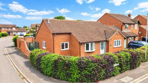 Hollies Walk, Wootton, MK43