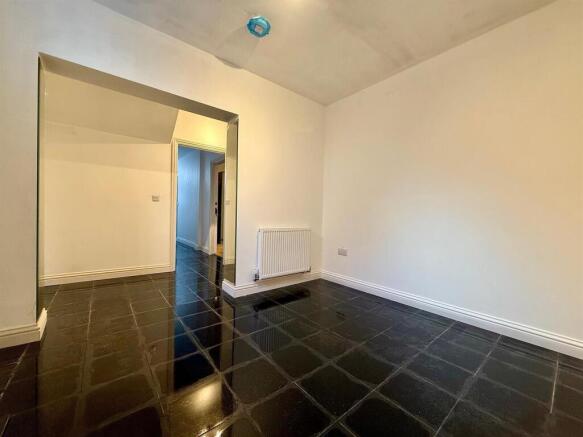 Flat 1 Bedroom.jpg