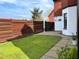 1, The Marlows, School Lane, Uckfield TN22 4HY