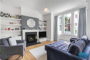 71a, Park Hall Road, East Finchley, London N2 9PY