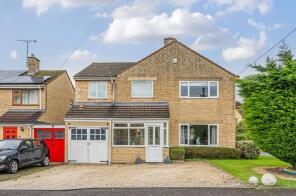 12a, Oak Gardens, Tewkesbury GL20 7LS