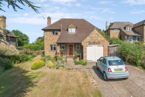 Nomads Halt, Foxdell Way, Chalfont St. Peter, Chalfont St Peter SL9 0PN
