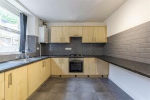 6, Mount Pleasant, Talywain, Pontypool NP4 7DT