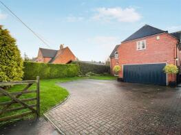 Brandon Lodge, Kineton Road, Warwick CV35 0HB