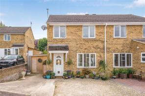 8, Marlborough Close, Banbury OX17 3XA