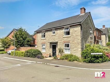 Trem Yr Ysgol, Penperlleni, Pontypool, NP4