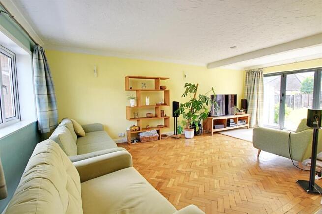 Living Room.jpg