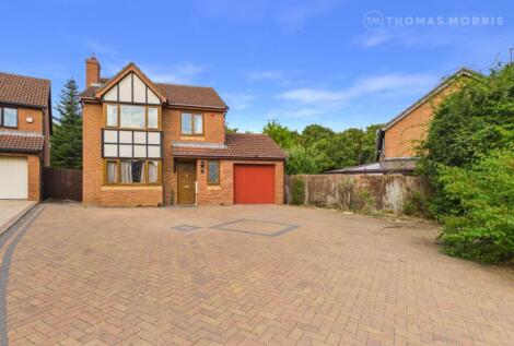 Sparrowhawk Way, Hartford, Huntingdon, Cambridgeshire, PE29