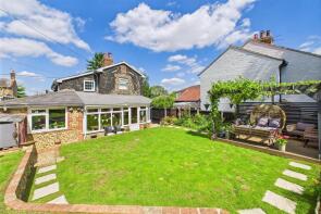 1, Churchill Cottages, Dereham Road, Dereham NR19 2BH