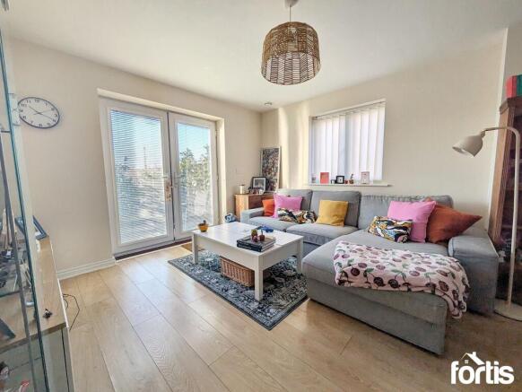 Open-Plan Kitchen, Living & Dining Area