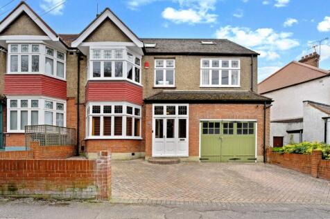 Oak Hill, Woodford Green, IG8