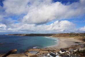 4, Whitesands Bay Apartments, Access To Cowloe House, Penzance TR19 7BZ