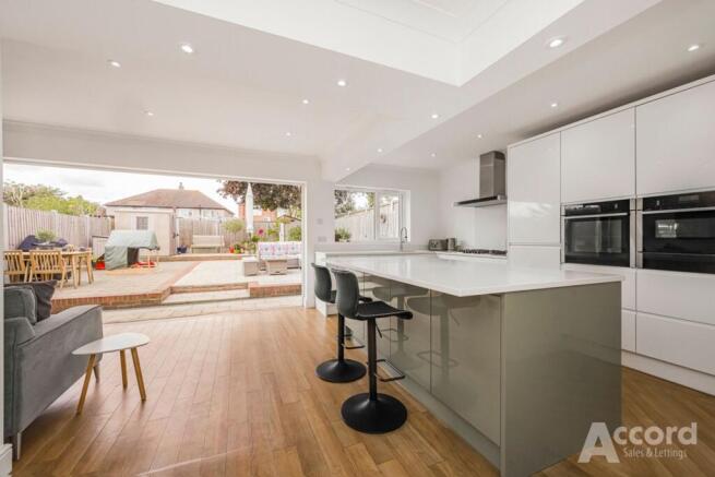 Kitchen/Dining Room