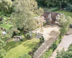 Amberley Lodge, Rotten Row, Bradfield, Reading RG7 6LL