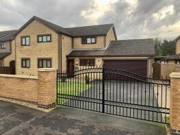 5, The Hollows, Louth LN11 8NF