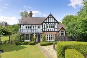 2 Greencroft, Upper Manor Road, Milford, Godalming GU8 5JW