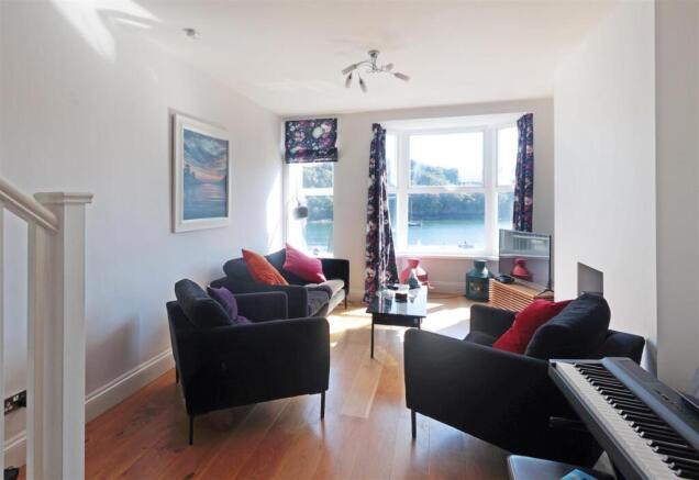 sitting room.jpg