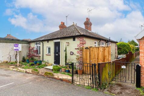 Laburnum Walk, Stonehouse, GL10