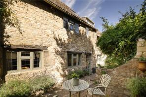 In Between Cottage, High Street, Burford OX18 4QF