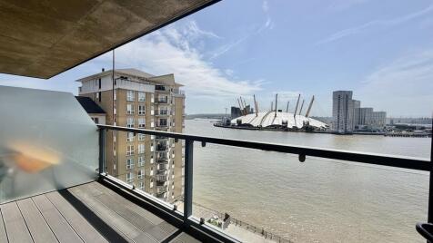 Prime Meridian Walk, London, E14
